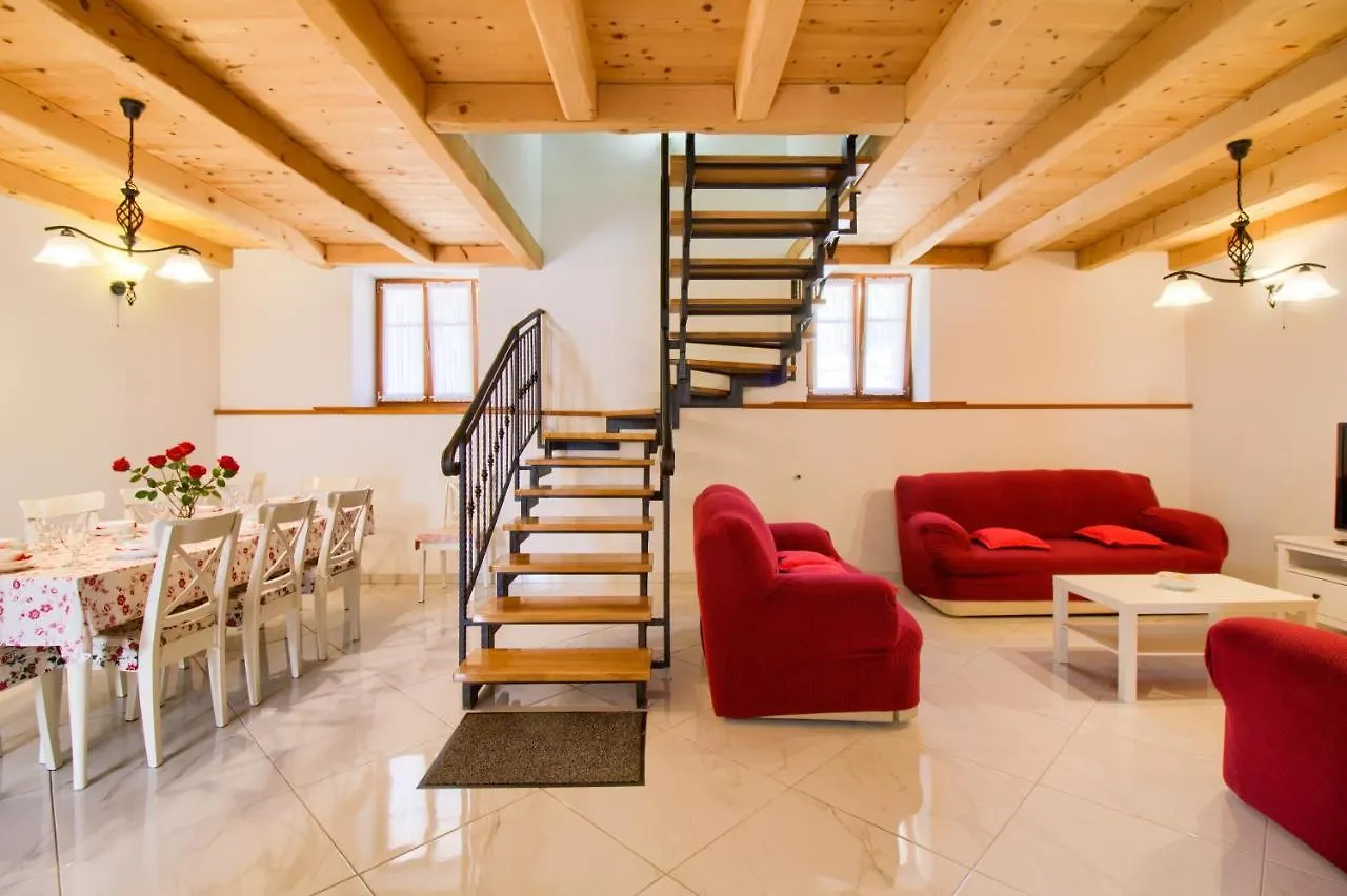Casa de Férias Villa Taki With Private Pool Near Rovinj Kanfanar Croácia