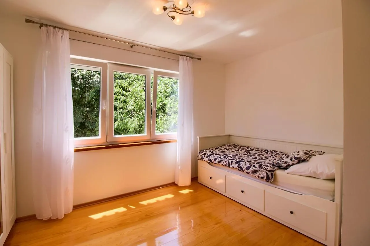 度假居 Villa Taki With Private Pool Near Rovinj 坎法奈尔