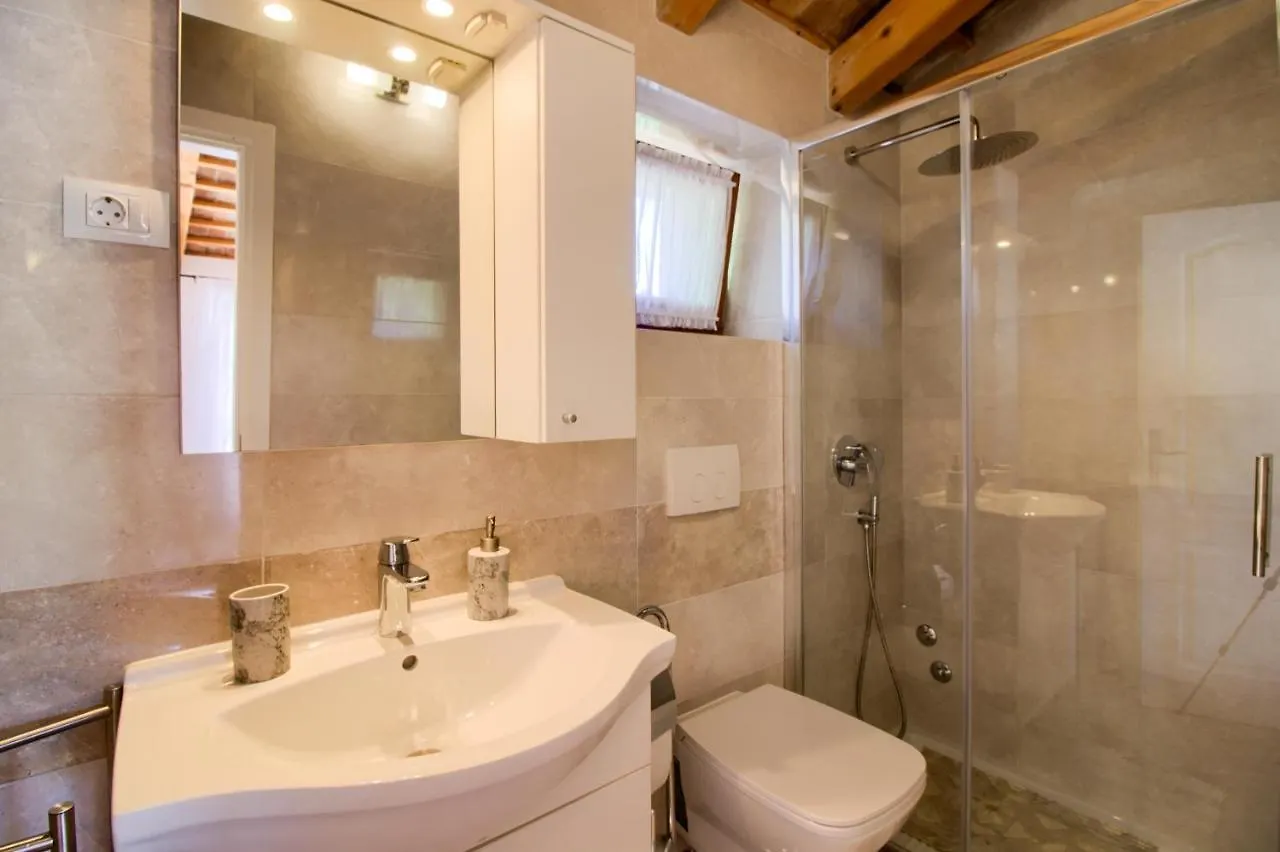 Villa Taki With Private Pool Near Rovinj Kanfanar Casa de Férias
