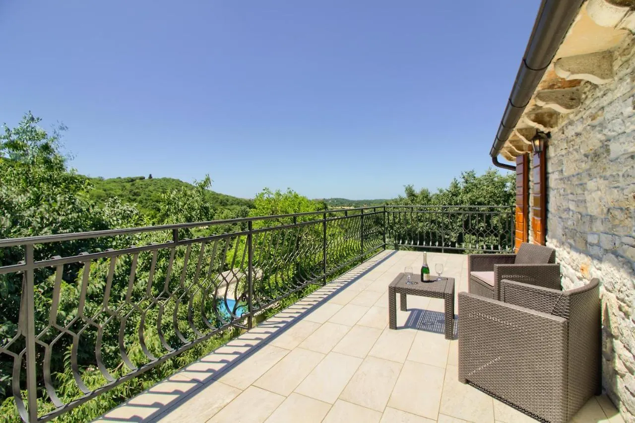 度假居 Villa Taki With Private Pool Near Rovinj 坎法奈尔